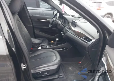 2016 BMW X1 xDrive28I z USA, uszkodzony, nr VIN WBXHT3C31GP880261